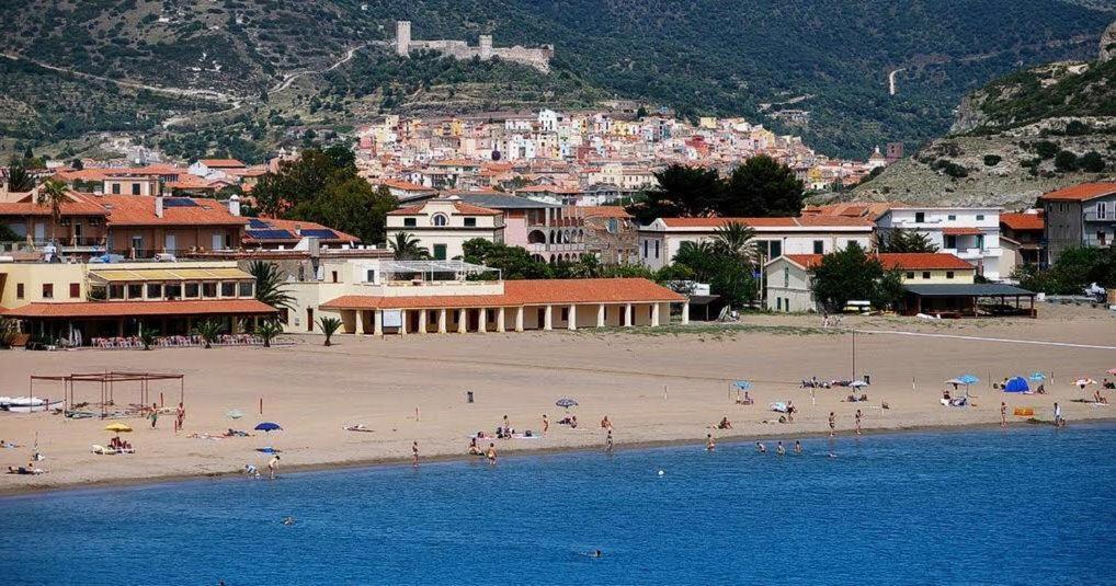 B&B Del Porto Bosa Marina Εξωτερικό φωτογραφία