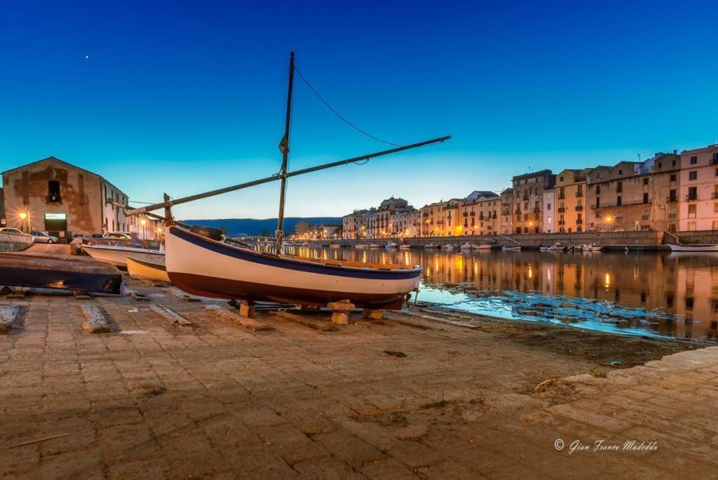 B&B Del Porto Bosa Marina Εξωτερικό φωτογραφία