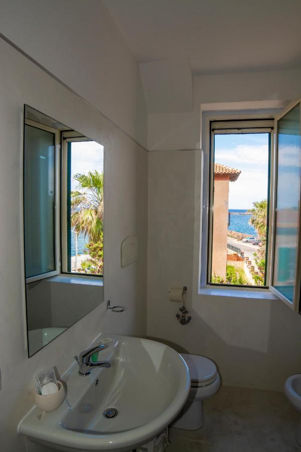 B&B Del Porto Bosa Marina Εξωτερικό φωτογραφία
